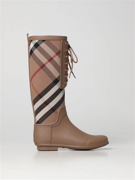 burberry boots price